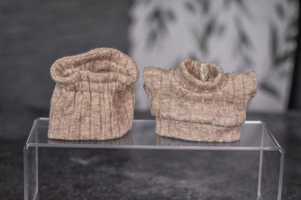 Sweater & Hat